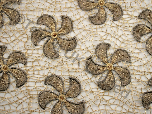 Cathrine Wheel Guipure/bead on Met.Fishnet was�66 - Metallic Gold/Flesh