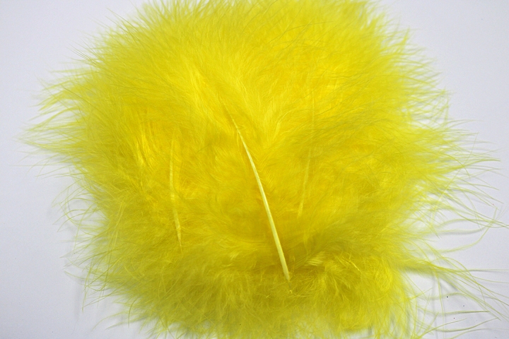 Marabou Small Feathers(approx.20 per pkt.) - Sassy Yellow